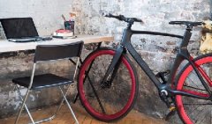  厲害了，中國(guó)首座自行車(chē)智能存取樓